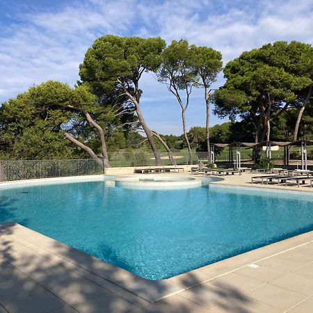 La Perle Du Golf -Magnifique Vue Clim Linge Golf Saumane 6P Piscine Tennis المظهر الخارجي الصورة